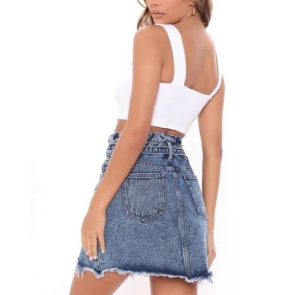 Ambiance Cotton Blend Square Neck Wide Straps White Cropped Tank‎ Size M - Picture 11 of 11